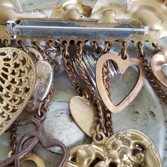 Baroque Brooch Pin with Heart Collage Dangles - Picture 11 of 13